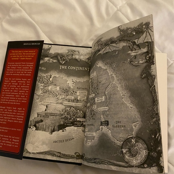 Iron Flame by Rebecca Yarrows - New, unopened, & in perfect condition - Picture 3 of 5